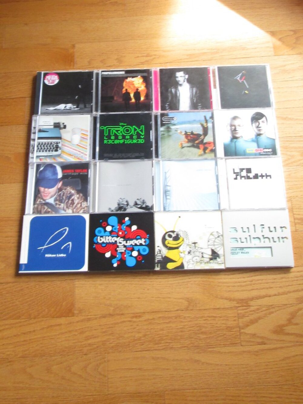 Lot 16 Electronic cds - Prodigy, LFO, Mirwais, Miss Kittin & the Hacker, Egg